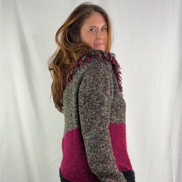 Vintage Spanner Multicolour Slub Knit Sweater with Fringe Neck - Picture 3 of 12